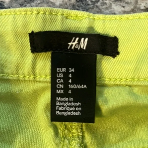 H&m Denim Shorts - Picture 3 of 3
